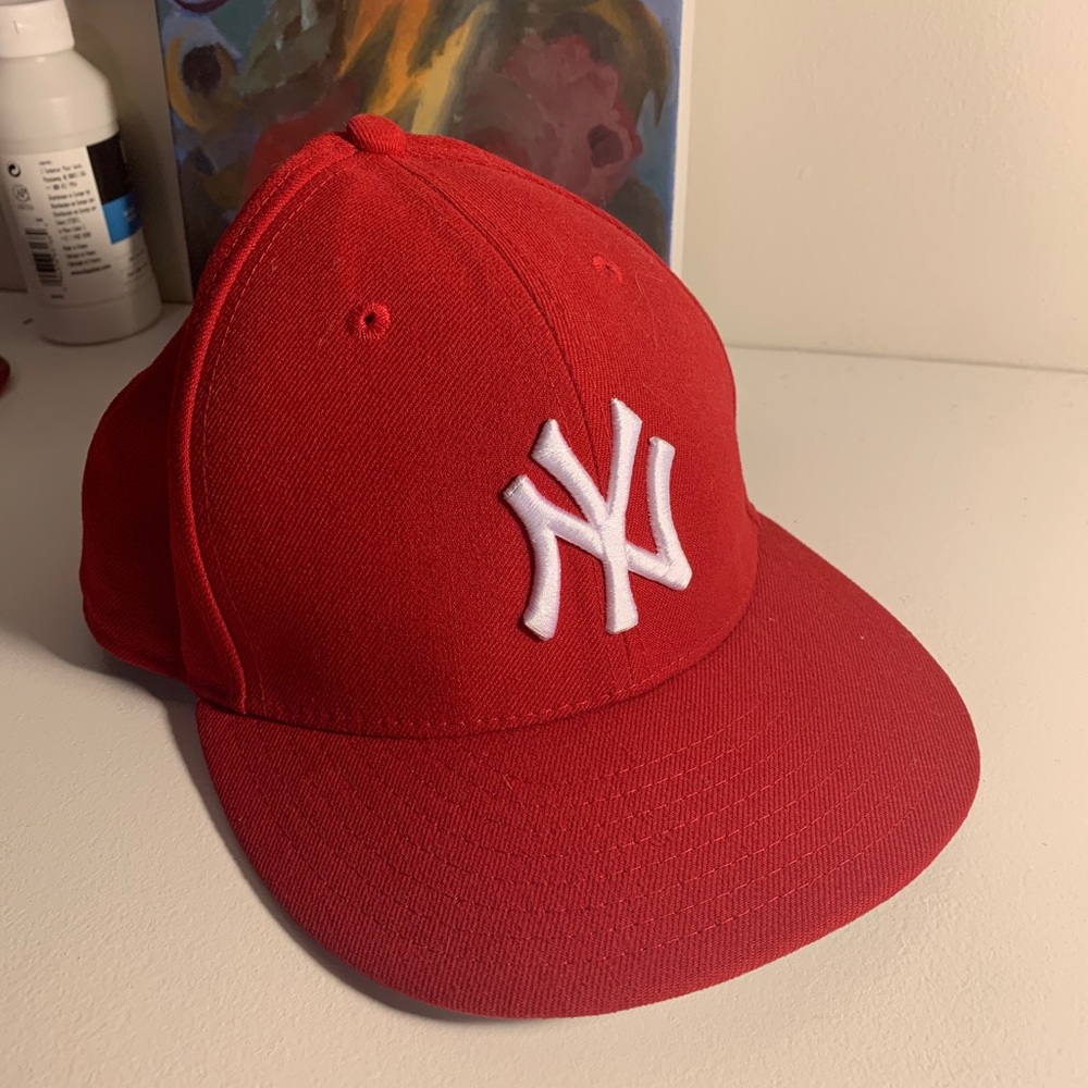 NY YANKEES SCARLET 59FIFTY BASEBALL CAP sz 7 1/8
